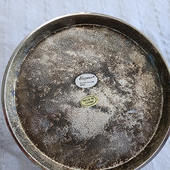 ELEGANCE Vintage Silver Plated Zinc Wine Bottle Coaster Grape and Leaf Design - Picture 4 of 4